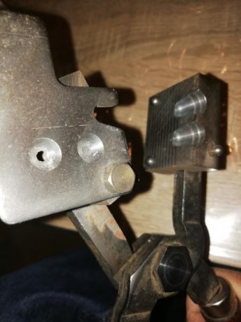 Pues eso vendo las dos turquesas RCBS con su mango uno es RCBS y el otro creo que también aunque no lleva 10