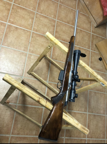Buenas tardes
Al final me he decido a vender  este magnífico rifle Tikka ,lo compre por un capricho, pero 30
