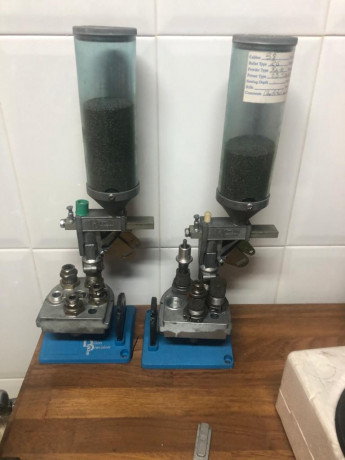 Saludos compañeros del foro.
Un amigo que esta dejando parcialmente el tiro me ha pedido que le anuncie 01