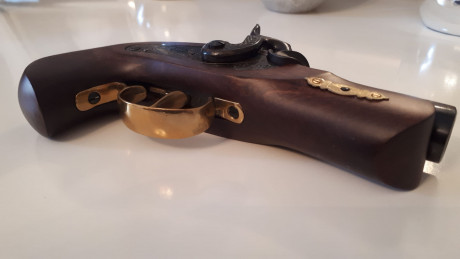 Buenas noches,

Vendo pistola Ardesa Derringuer Philadelpia sin uso, totalmente nueva, se compró y ni 11