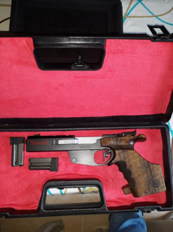 Buenas compañeros, le pongo el anuncio a un compañero que quiere vender esta Maravillosa Benelli.

Se 02