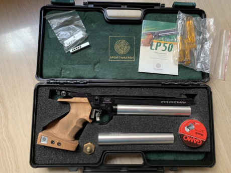 Vendo STEYR LP 50, con todos los accesorios originales, apenas la he usado. 
Precio 1.200€ 00