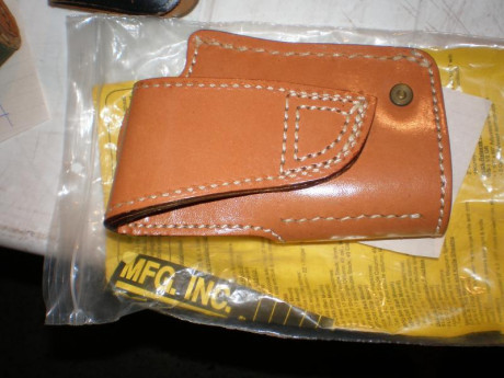 Pues eso vendo estas fundas, también lo pondré en el apartado de coleccionismo
Todas a 110 con portes, 32