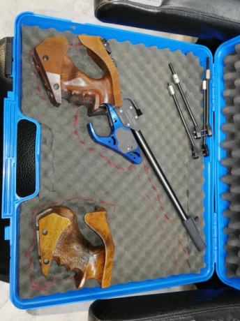 Buenas, se vende esta magnífica pistola de Libre.

Se trata de una MATCH GUN electrónica MG5E. 

La pistola 01