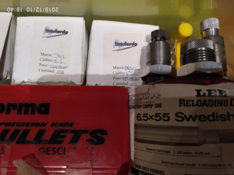 Buenas, vendo material de recarga, dies yo no llegué a recargar nunca, 
Unas 250 puntas, unas 75 vainas 00