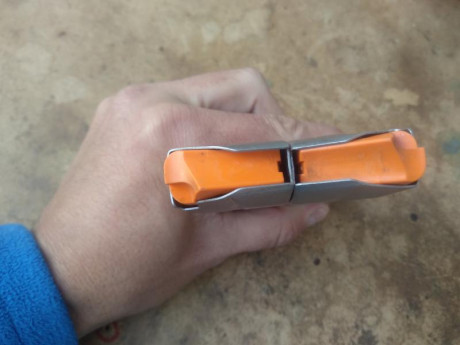 Vendo dos cargadores para Smith Wesson 5906, comprados nuevos hace 1 mes, apenas sin uso. Los vendo en 00