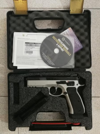 Arma en muy buen estado, 3000 disparos realizados en total, no cambios, solo venta. El arma esta en Mallorca, 02