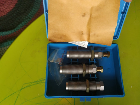 Buenas, pues estoy de limpieza y me voy a deshacer de varias cosas que no uso, es todo material de segunda 32