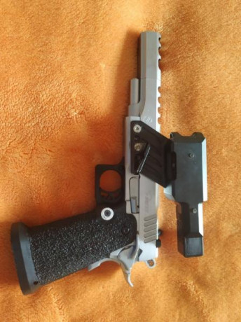 Vendo las siguientes armas:
--Star calibre 9l de las primeras unidades fabricadas para la guardia civil 00