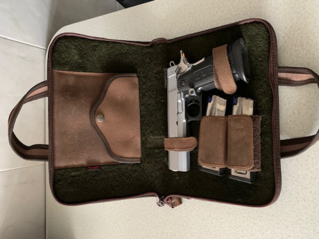 Vendo pistola SPS  5" En muy buen estado con menos 500 tiros esta en barcelona 
precio 700€ 00