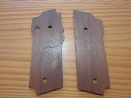 Juego de cachas, según he encontrado en internet, son para una S&W modelo 59, de KSD Grips, poco uso, 01