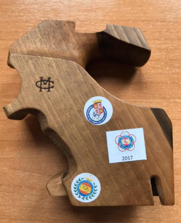 Compañero vende cacha anatómica para pistola de aire Morini CM 162 Ei electronica talla M para diestro, 02