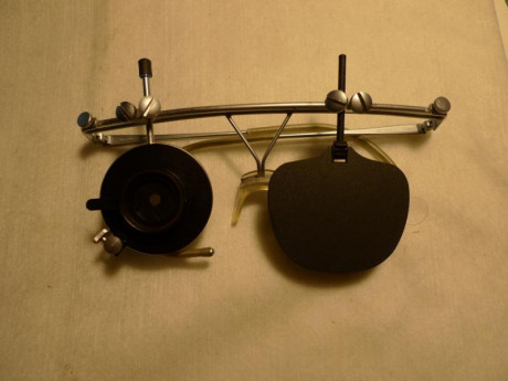 Vendo estas gafas Knobloch. 
Incluida visera lateral.
Están en buen estado. Ver las fotos
140 € envio 02