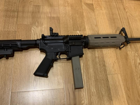 Se vende con poco uso Colt M4 del 9mm Pb disparados aproximadamente 250 cartuchos, con cargador limitado 01