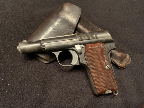 Hola,he abierto este hilo para que todos aquellos que tengais armas Españolas,podais lucirlas aqui con 30