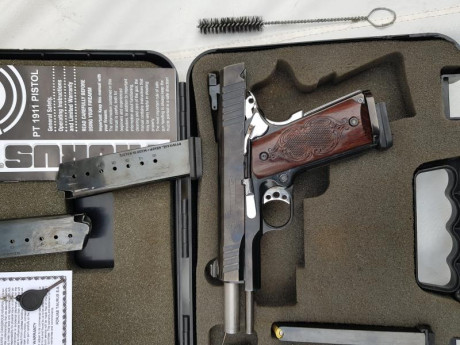   Vendo Pistola marca TAURUS Calibre 45 modelo PT 1911 guiada en F preparada para IPSC Clasic 6 Cargadores 01