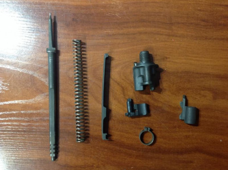 VENDIDO
Se vende las piezas del FR-8 que se pueden ver en la foto. No se vende ninguna pieza suelta.  00