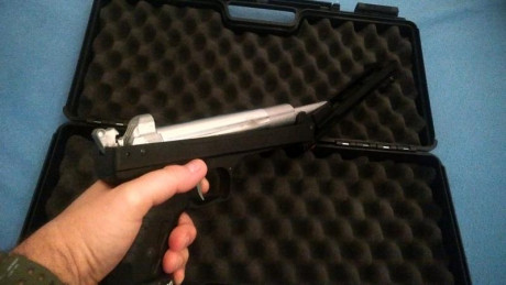 Vendo mi Weihrauch HW40 por no poder dedicarle tiempo a esta afición. 
La pistola está en perfecto estado, 02