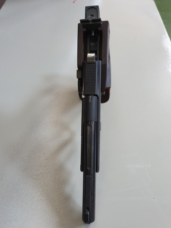 Se vende pistola 22LR Unique Des 69 fabricada en 1981. Con documentación original del banco de pruebas 12