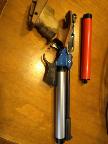 Buenas a tod@s , pues eso vendo Match Guns Hibrida , la entrego con dos botellas con fecha asta 2022 una 00