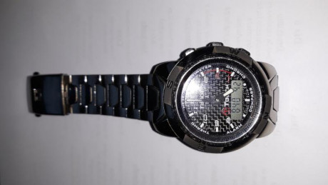 Vendo este reloj TISSOT T-TOUCH, en casi perfecto estado y plenamente funcional.Lo vendo en 160€.Negociable. 01