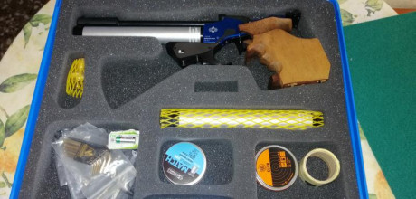 Hola...vendo pistola de competición aire comprimido MORINI modelo CM162EI. La pistola se vende con todo 60