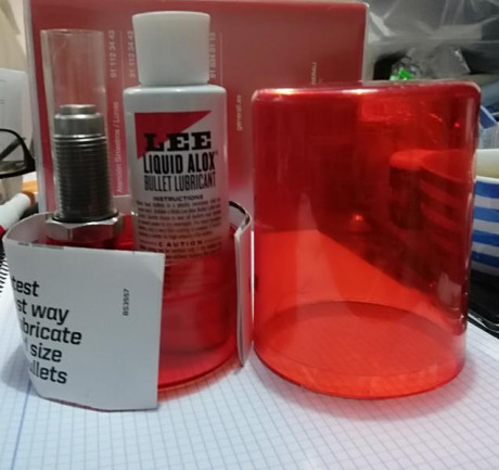 RECALIBRADOR 451 SIN USAR CON LUBRICANTE - COMPLETAMENTE NUEVO 25 €
ESTA EN VALENCIA 00