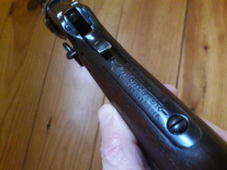 Un curioso Winchester 1892 trapper de los años veinte.
Curioso por su calibre de 45acp!!
Es una transformacion 01