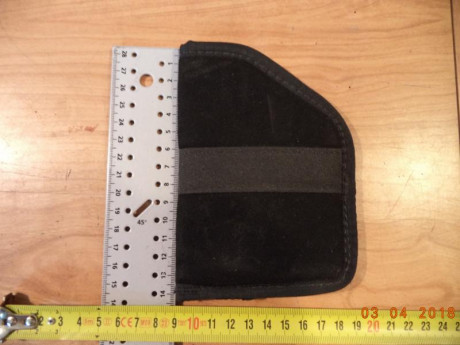 :tanque^: Vendo funda Uncle Mikes para subcompacta, ideal para una pistola del tamaño de la Taurus Millenium.

Se 02