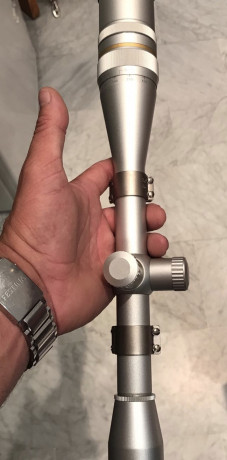 Buenos días:

VENDIDO visor Leupold BR36 Silver, tiene retículas Finecrosshair (Cruz), en fin, poco se 11