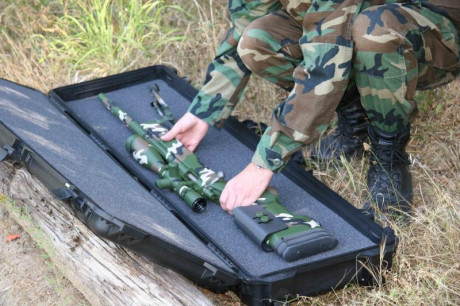 VENDIDA¡¡¡
Se vende maleta PELI 1720, modelo estanco y rígido para brindar la mejor protección a los rifles 01