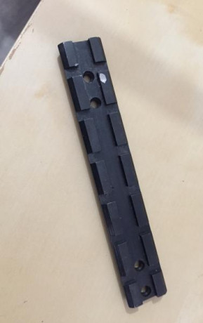 Vendo carril para rifle browning en buen estado.

Esta en salamanca 35€ 01