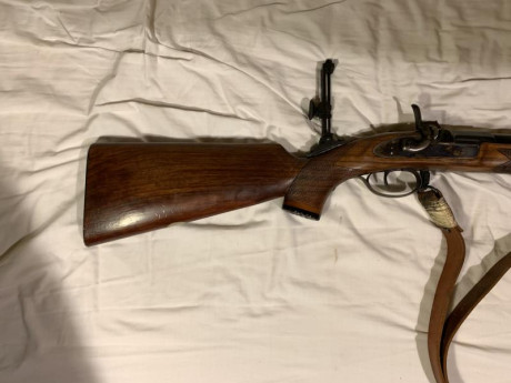 Vendo Rifle Gibbs de Pedersoli cal.45 en muy buen estado. Precio 900 Euros. Interesados 659896362, atiendo 01