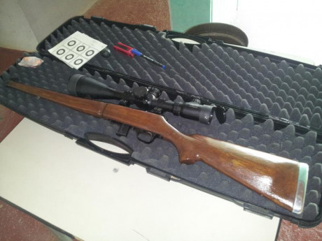 Vendo carabina LUGER 22 lr con visor 10x40 y maletin rigido
400 euros 
616126593 Whatsapp 02