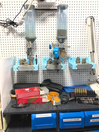 Unas muestras

Saludos 00