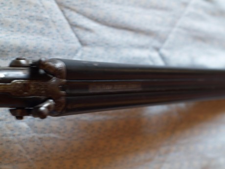 Hola a todos,

Necesito ayuda, alguien me puede ayudar a tasar esta escopeta de 16/70 de martillos, con 22