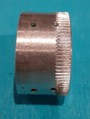 Hola

Vendo torreta de gran tamaño con las siguientes medidas:
Diámetro exterior: 40 mm
Diámetro interno: 00