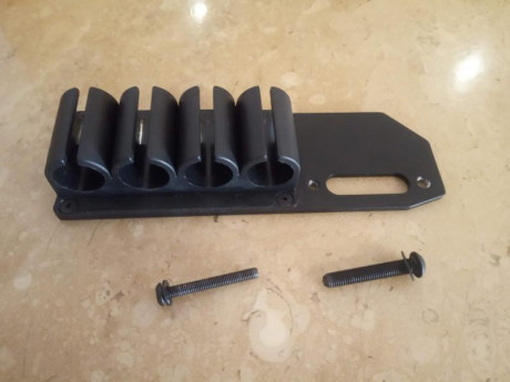 Vendo culata y guardamanos de madera para Remington 870 por 110€.
(Retiro de la venta el porta cartuchos)
Con 00