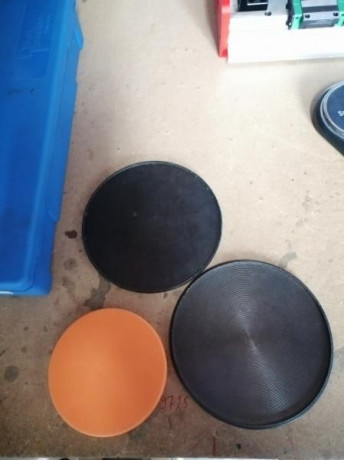 Pongo a la venta caja con muchísimos repuestos para dillon xl650, trae otra palanca y plástico de tolva 00