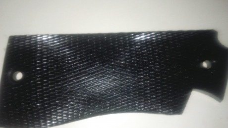 Hola a todos.
Un compañero del club, que no sabe manejarse en el foro, me pide que le anuncie un par de 00