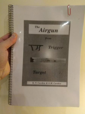 Bueno,para terminar el año,aquí traigo algo.El día,acompañaba aunque hacía algo de aire.
Una breve introducción;he 60