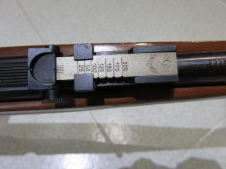 Vendo carabina .22 Gaucher.
Con su cargador.
Precio 100€.
Vaciando armero.
Gastos aparte.
Saludos

VENDIDA!! 01