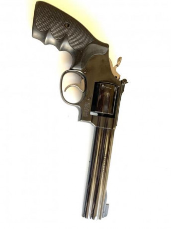 Se vende este revólver legendario por su precisión y fiabilidad usado siempre con municion comercial wadcutter 01