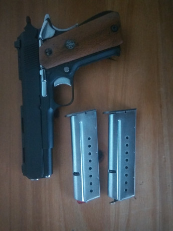 Hola,
pongo a la venta una pistola Llama modelo XI-B tipo 1911 calibre 9 mm Parab. 5" en un estado 01