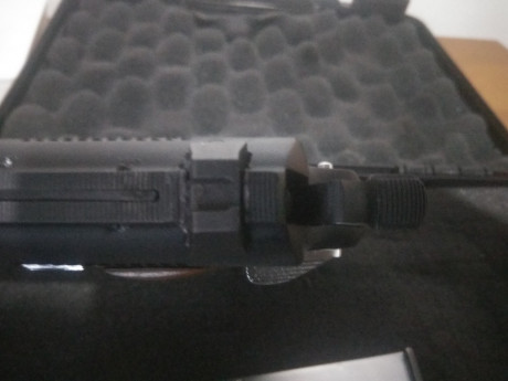 Hola,
pongo a la venta una pistola Llama modelo XI-B tipo 1911 calibre 9 mm Parab. 5" en un estado 40