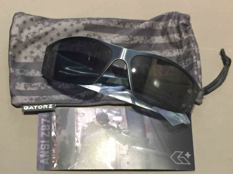 VENDIDA
Espectaculares gafas de protección ocular GATORZ MAGNUMZ BlkANSI SmKa, "made in USA".
Nuevas 00