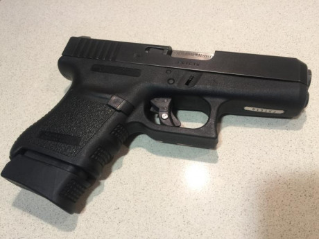 Vendo  Glock 36  cal 45 AUT  arma y cargador , esta  totalmente nueva  no se a usado mas que una caja 01