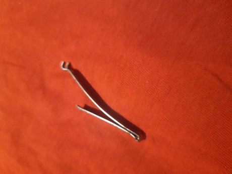 Muy buenas,haber si me podéis echar una mano.
Se me a roto el muelle de mi colt diamondback y el distribuidor 20