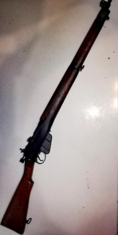 Vendo fusil en perfecto estado de funcionamiento (NO inutilizado). Arma en servicio del ejército británico 00