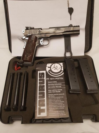   ATENCION Tiradores I.P.S.C. Modalidad Clasic se vende TAURUS PT 1911 Cromada en negro con partes moviles 00